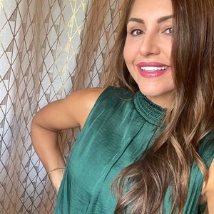 Meet your Posher, Posh